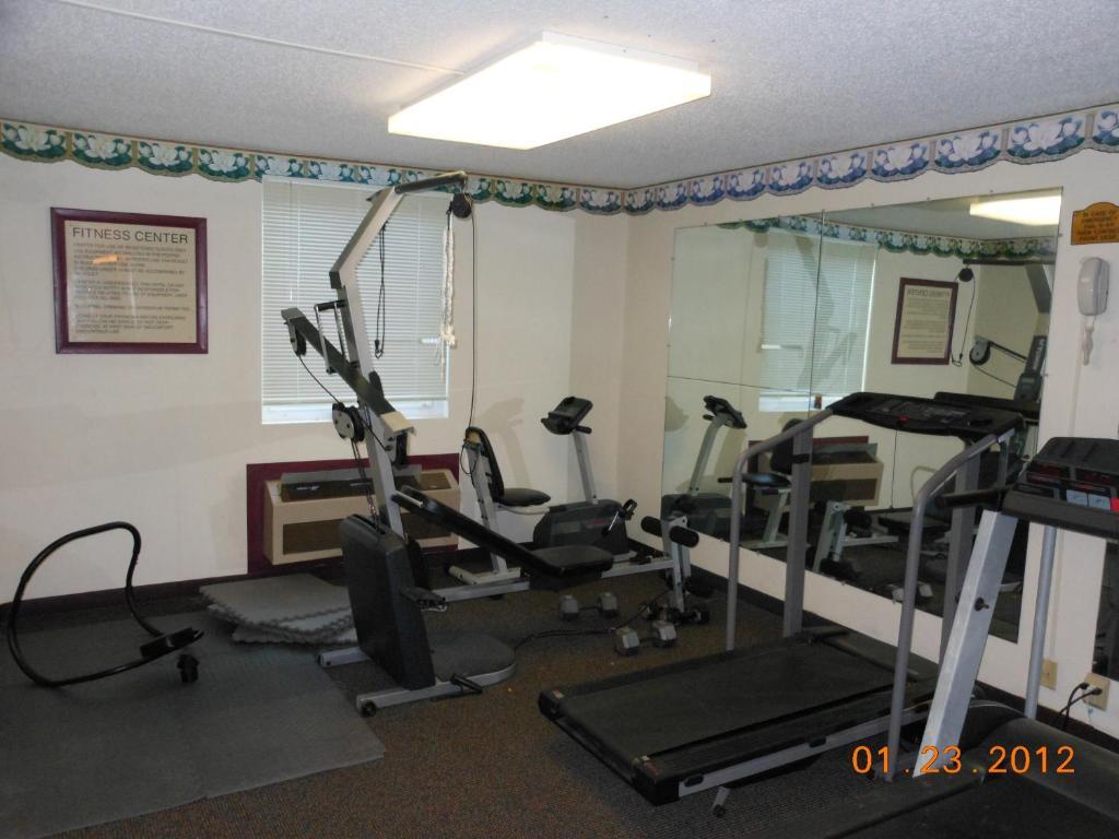 Country Garden & Suites-Benton Esterno foto