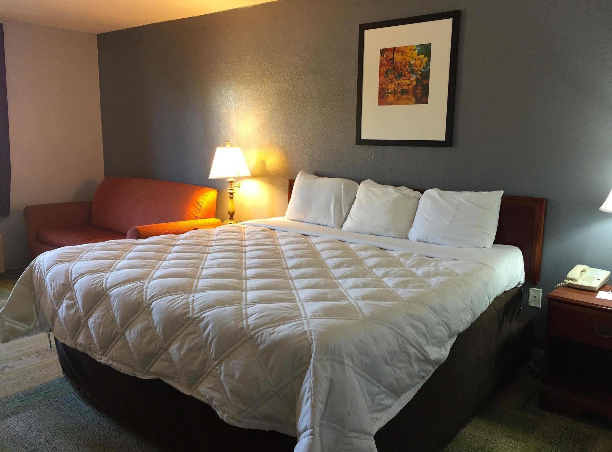 Country Garden & Suites-Benton Esterno foto