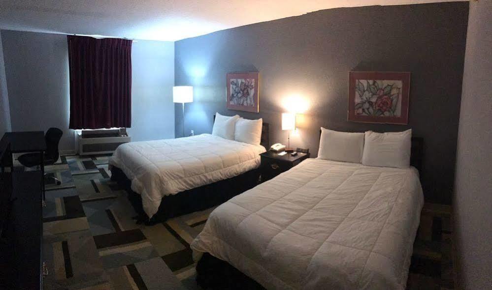 Country Garden & Suites-Benton Esterno foto
